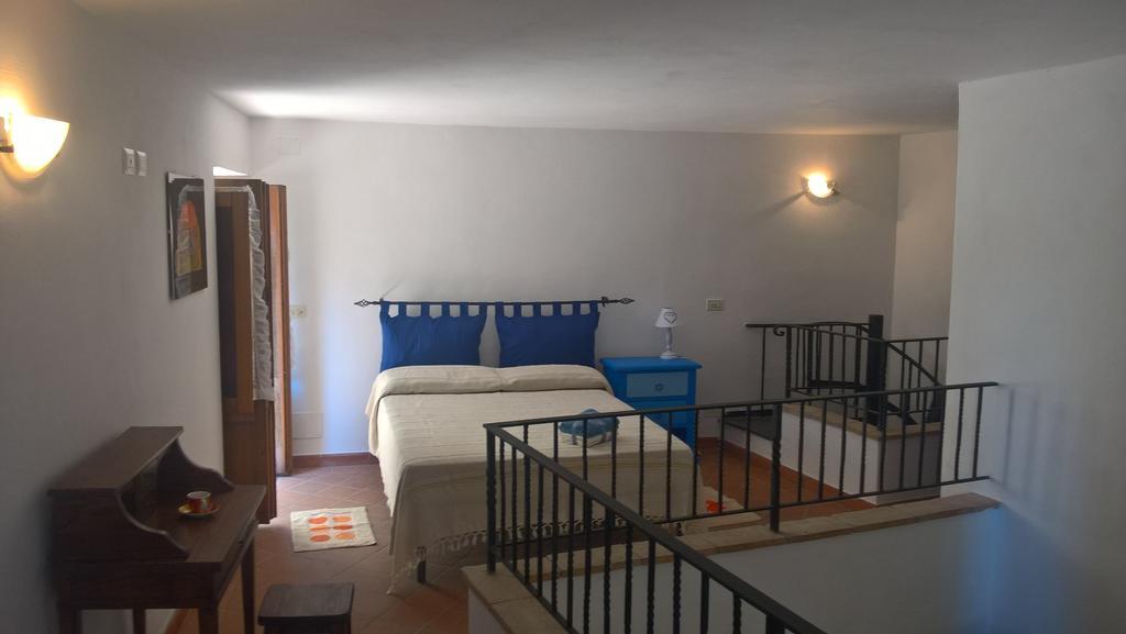 La Loggia Del Capitano - Rione Capisotto Apartman Pitigliano Kültér fotó