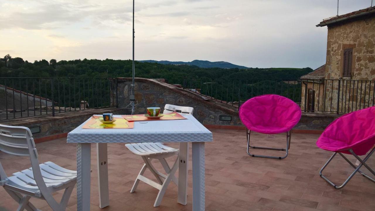 La Loggia Del Capitano - Rione Capisotto Apartman Pitigliano Kültér fotó